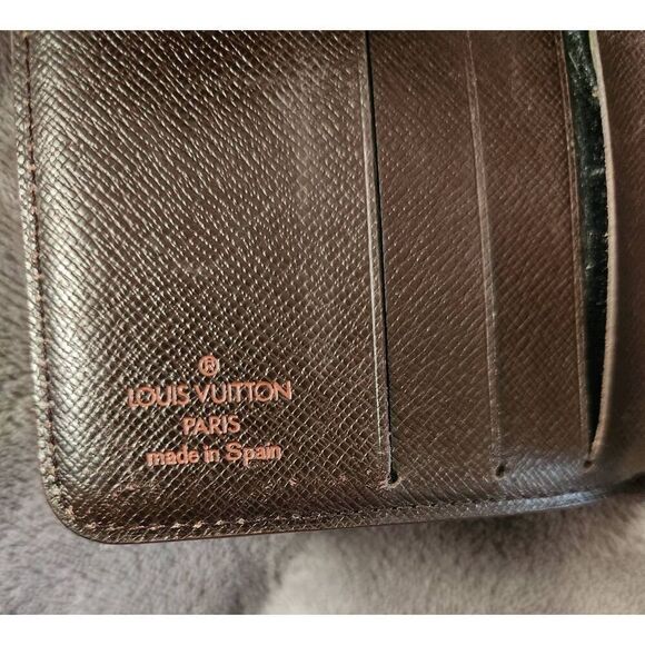 Louis Vuitton Damier Short Wallet EUC NO CHANGE COMPARTMENT. See pictures  Inclu - Picture 5 of 10